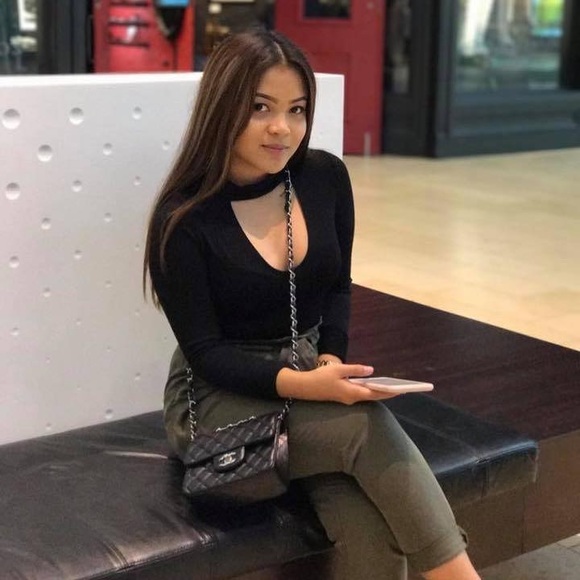 Meet your Posher, Ivy - Picture 1 of 1